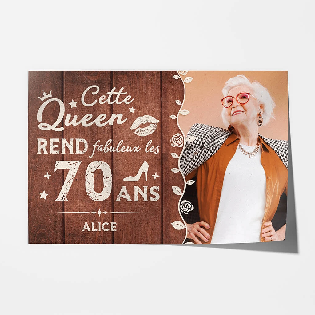 Poster Cette Queen Rend Fabuleux Les 70 Ans Personnalisé 3 Poster Cette Queen Rend Fabuleux Les 70 Ans Personnalisé