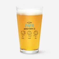 Verre À Bière Personnalisé - Ce Papa Appartient À Ses Petits-Enfants - Dessins Ludiques