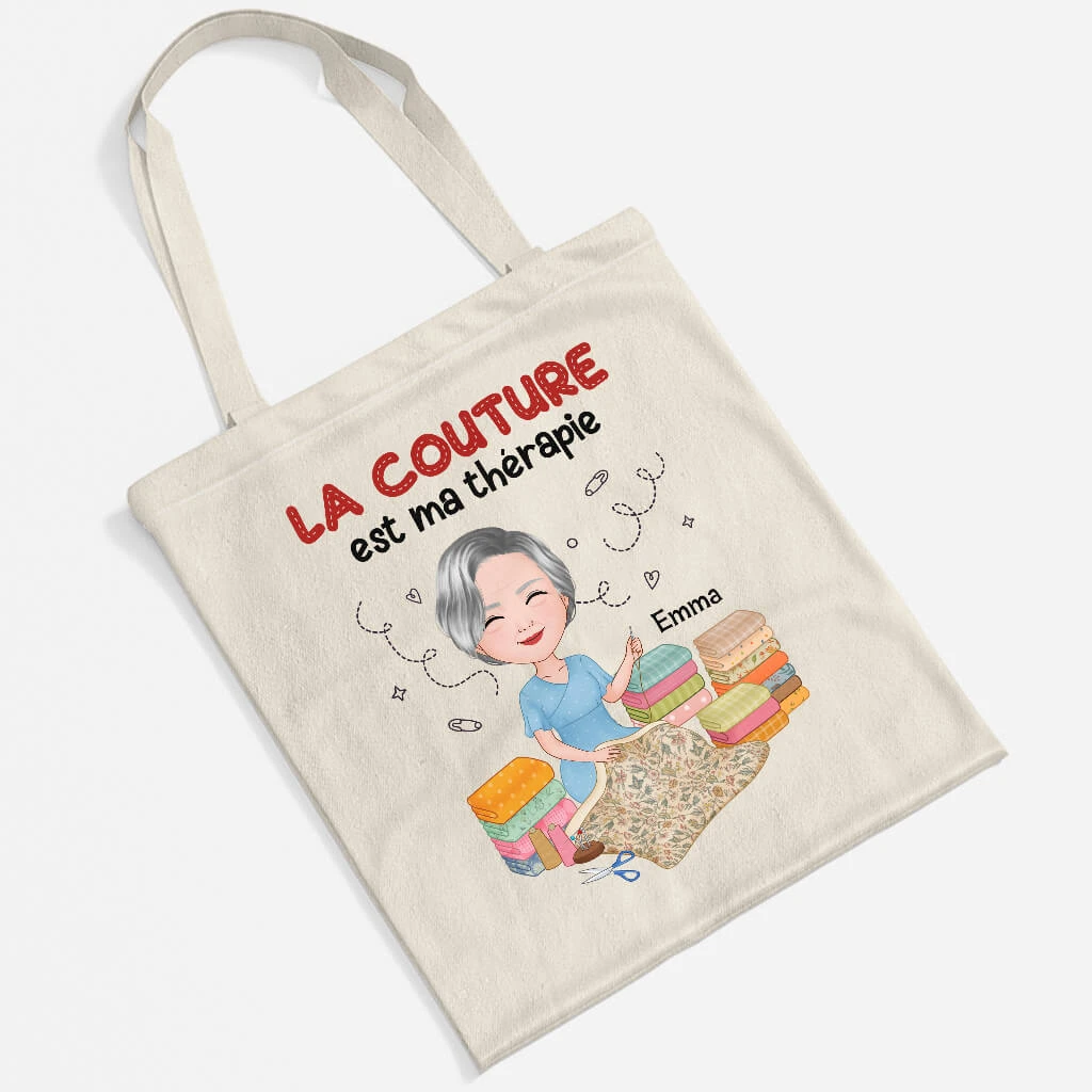 La Couture Est Ma Thérapie - Tote Bag Personnalisé Pour Femme 4 La Couture Est Ma Thérapie - Tote Bag Personnalisé Pour Femme – Image 2