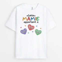 T-shirt Cette Maman/ Mamie Appartient À Avec Coeurs Colorés Personnalisé