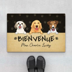 Bienvenue Chez Les Chiens Version Vintage - Paillasson Chien Personnalisé