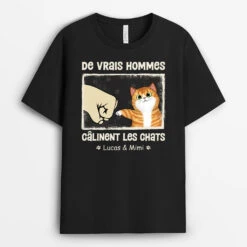Les Vrais Hommes Câlinent Des Chats - Tee Shirt Avec Des Chats