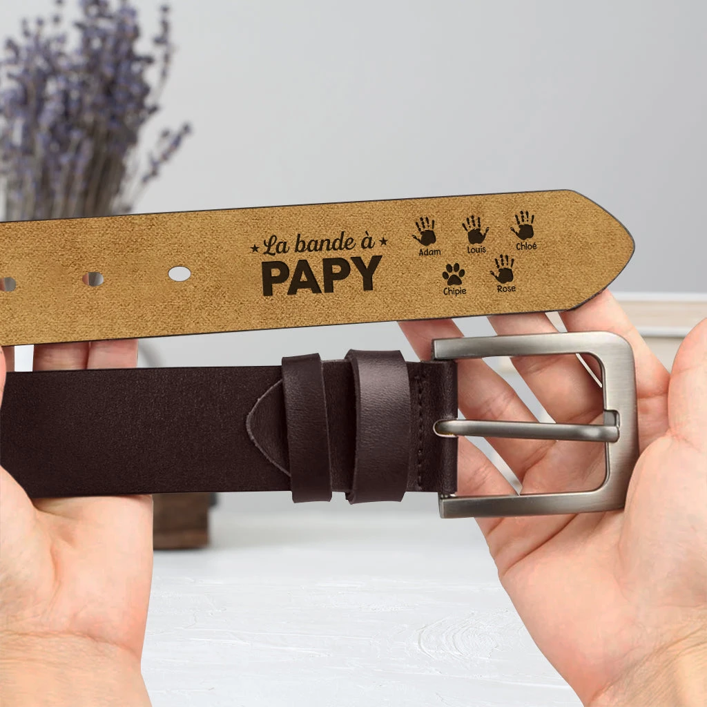 Ceinture En Cuir Gravée - La Bande À Papy - Empreintes De Mains 4 Ceinture En Cuir Gravée - La Bande À Papy - Empreintes De Mains – Image 2
