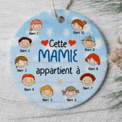 Ornement De Noël Cette Mamie Appartient à Personnalisé